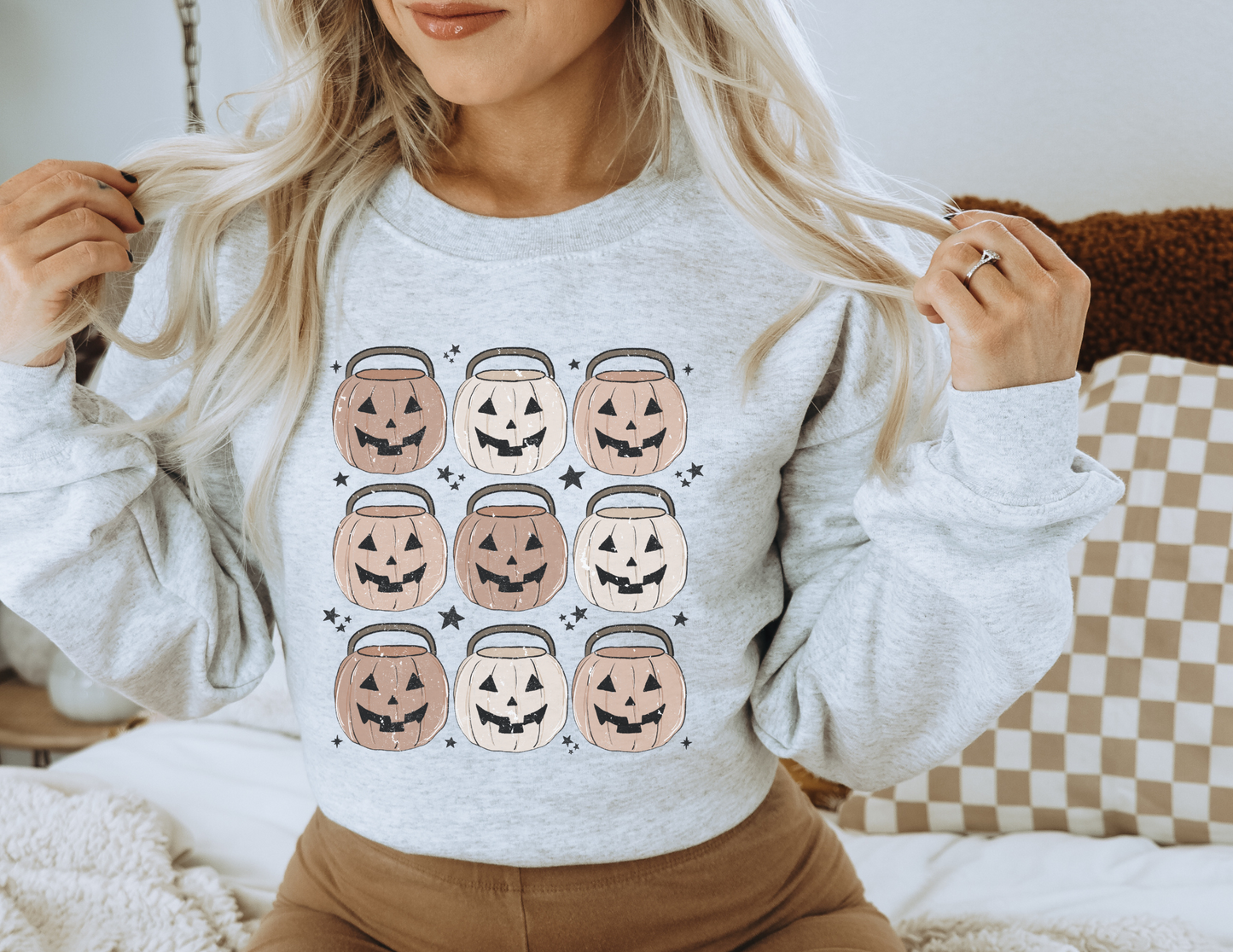 halloween pumpkins graphic sweatshirt, jack o lantern sweatshirt, halloween bucket sweatshirt, trick or treat shirt, halloween sweatshirt, gift for her